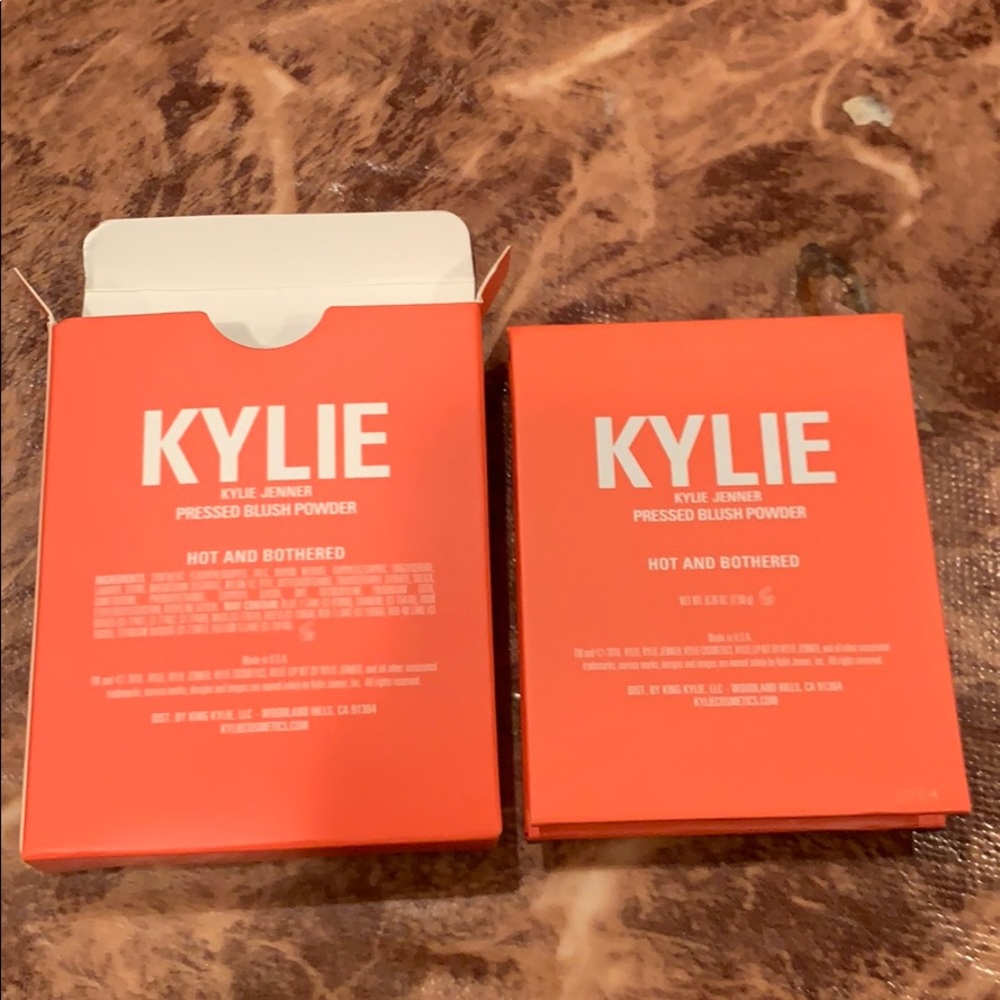Kylie Cosmetics blush powder hot and bothered NWT - Picture 6 of 6